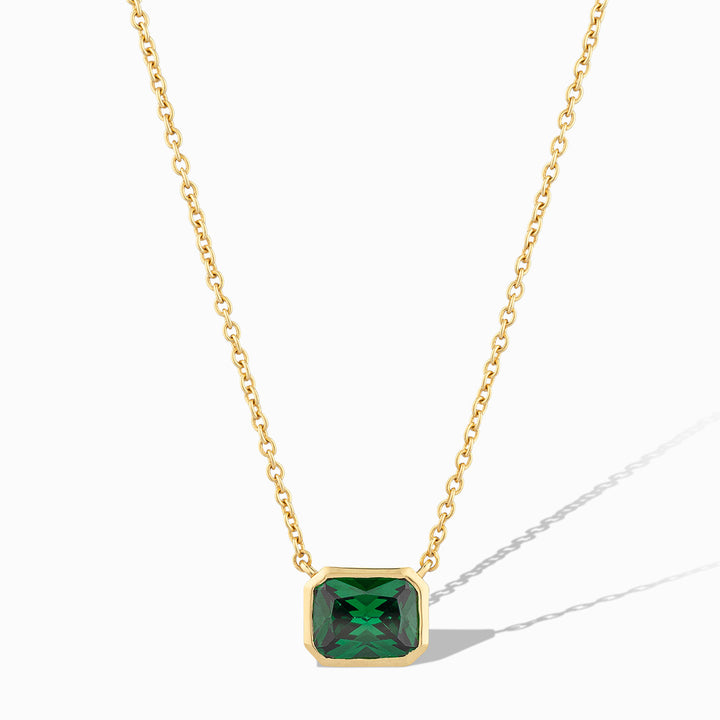 Gal Necklace in Emerald Cubic Zirconia and Yellow Gold