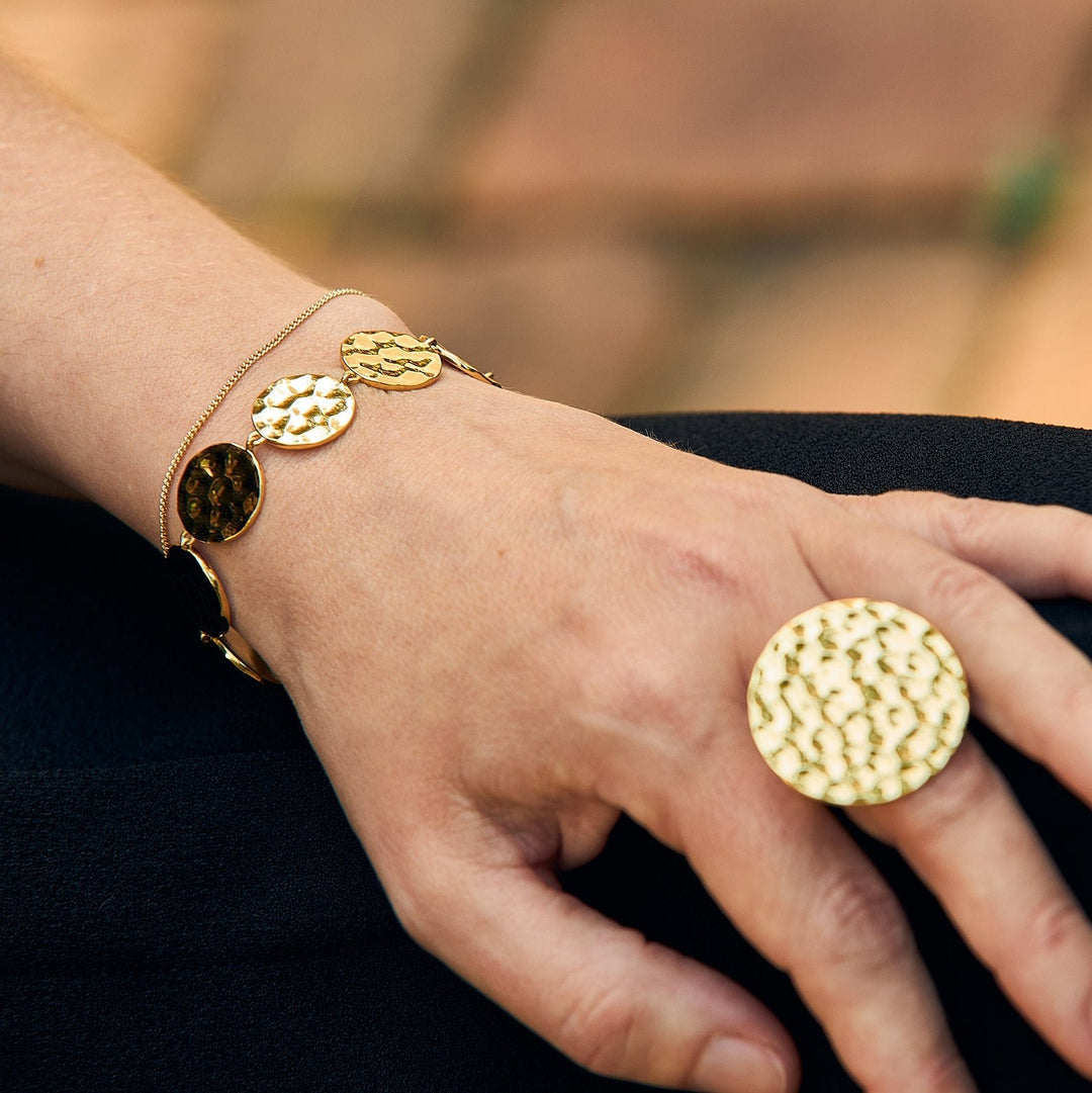 Hammered Gold Circle Bracelet