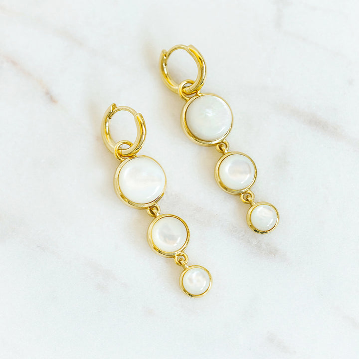 Mini Dropping Circles Huggie Hoop Earrings in Mother of Pearl