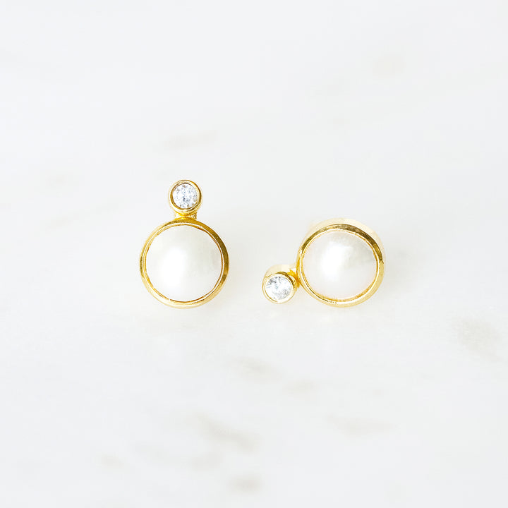 Mini Floating Gem Stud Earrings in Pearl