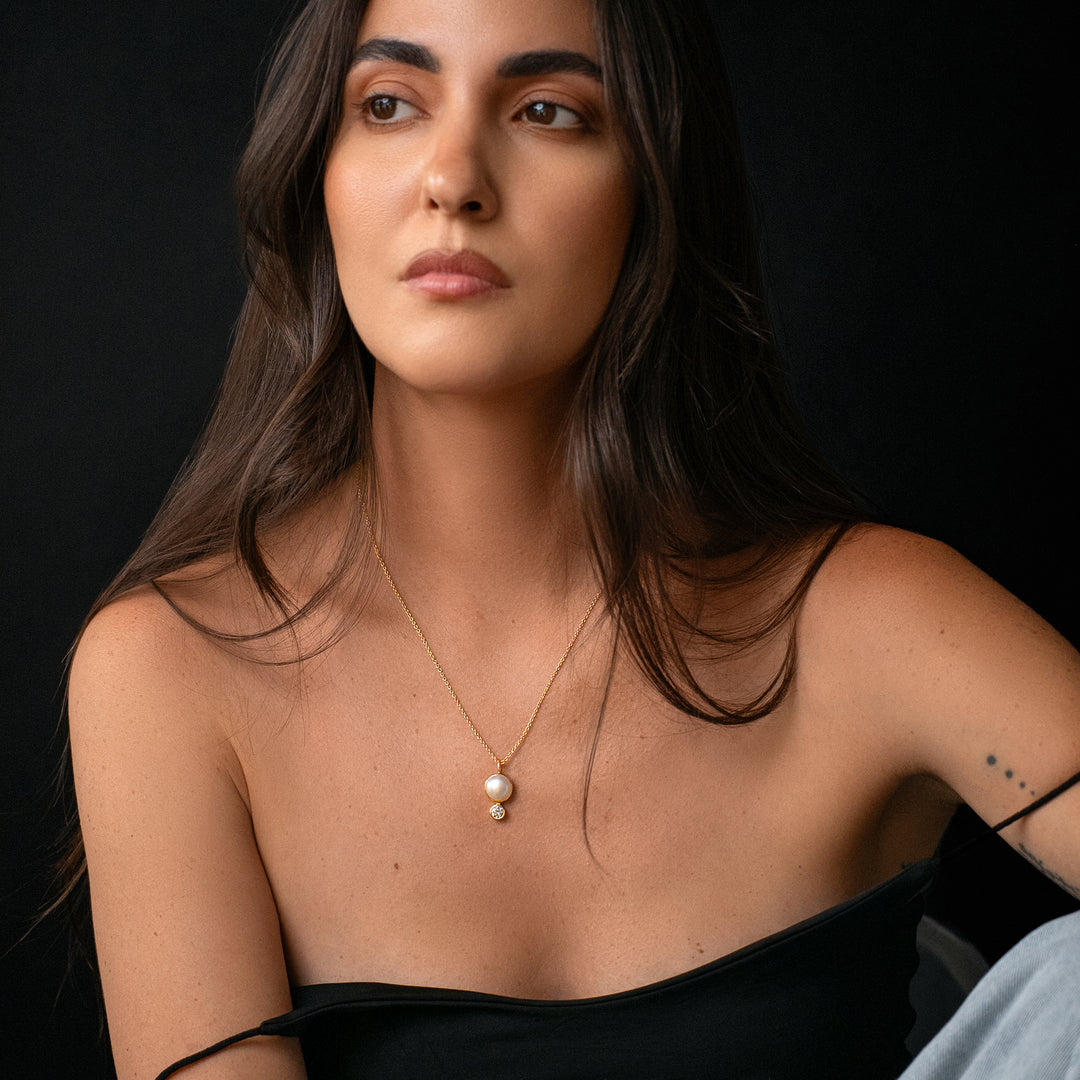 Tini Mini Pendant Necklace in Pearl